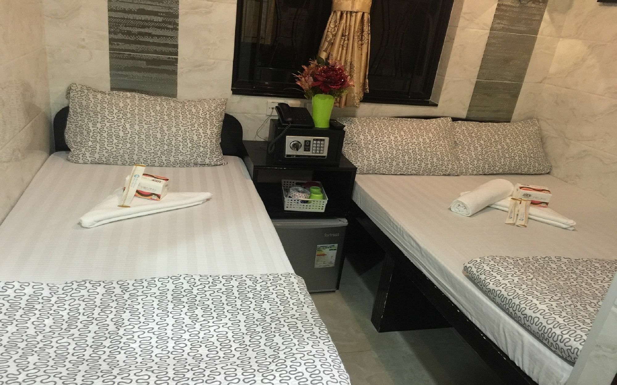 Skystar Hostel Hong Kong Extérieur photo